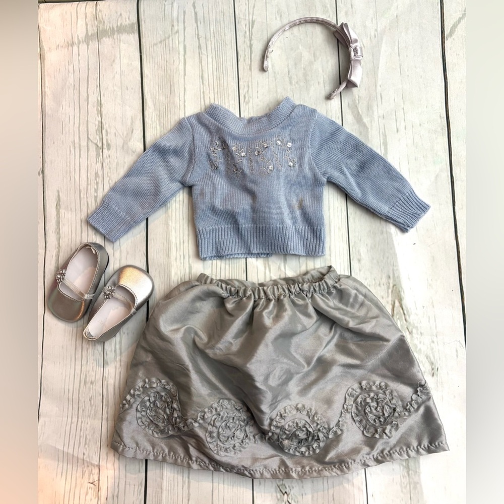 American Girl Doll Vintage Retired Frosty Party Outfit with Accessories